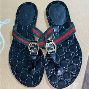GG thong web sandals size 36 = 6us